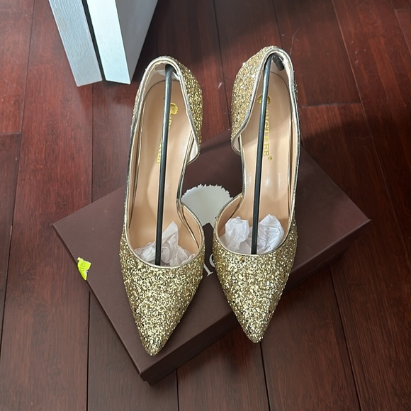 Gold sparkly heels - Picture 2 of 4
